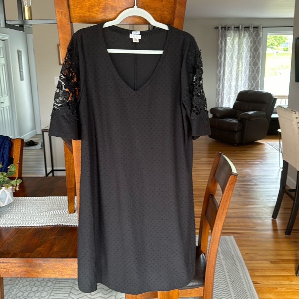 Beautiful black dress, Lg, never worn